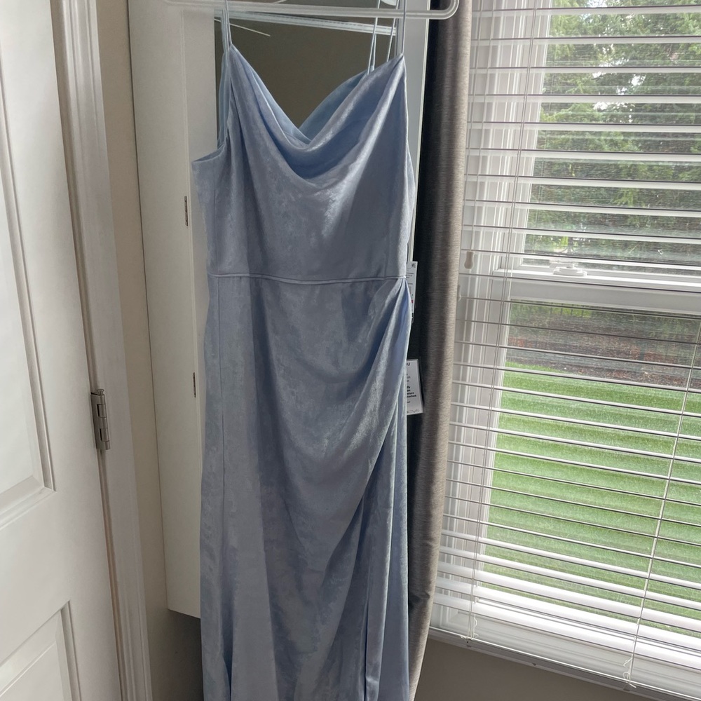 Elegant long dress , brand new, weddings, baby shower, parties, cocktails etc